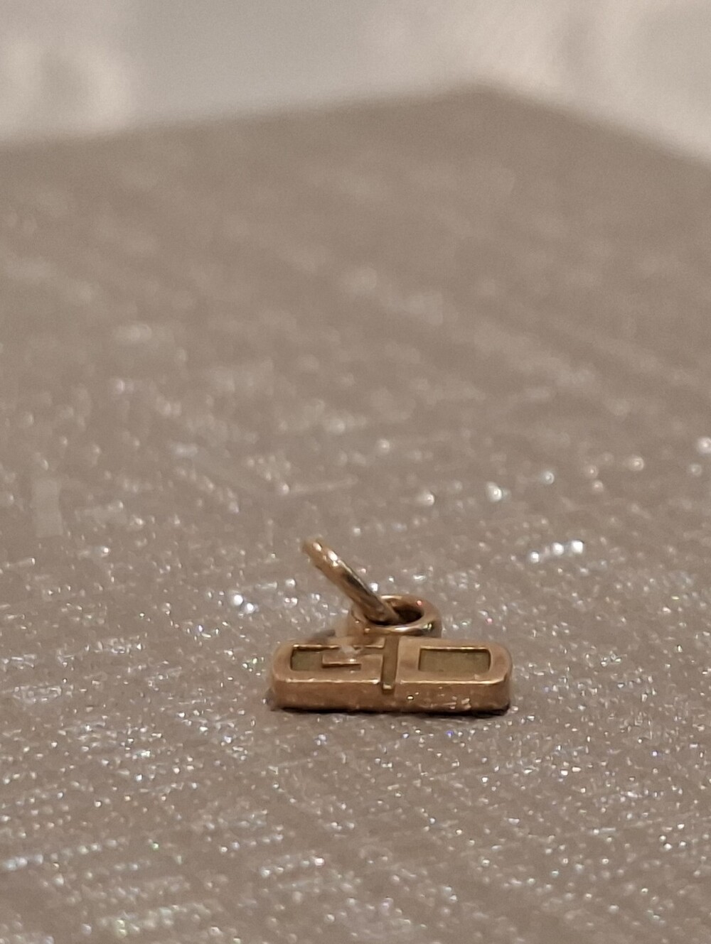 GOLD PENDANT VINTAGE - Picture 1 of 1